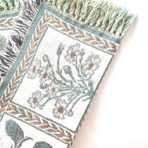 Floral rug/ wall hanging